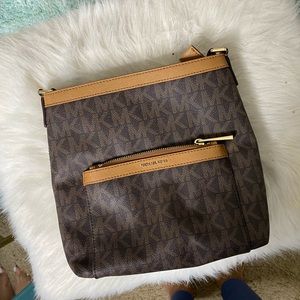 Michael Kors medium Flat Crossbody
